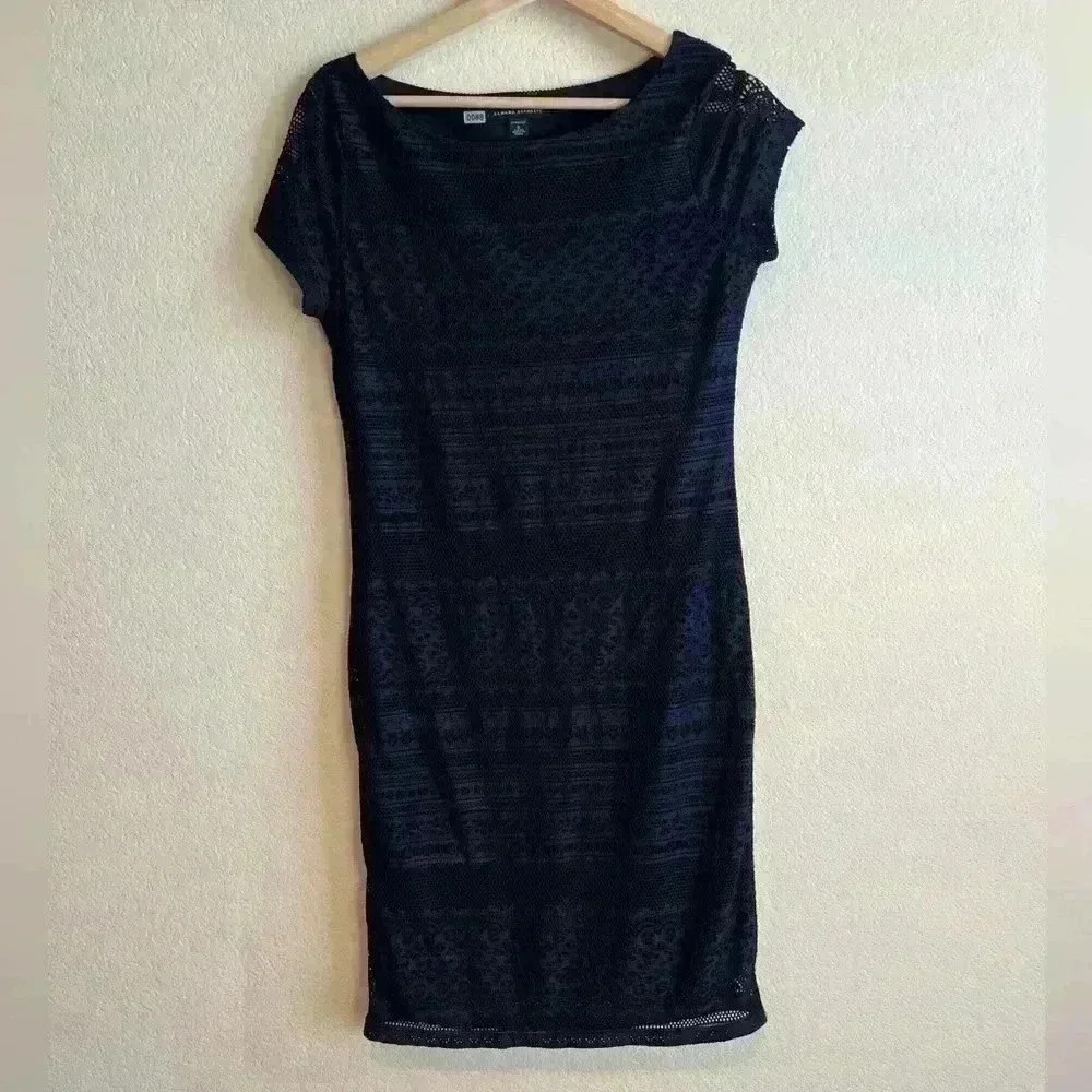 Bananaโ Republic Women's Navy Blue Lace Shift Dress S business
